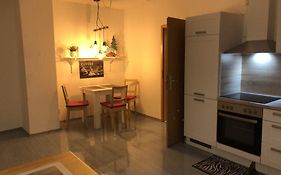 Moderne Vollmoeblierte Wohnung